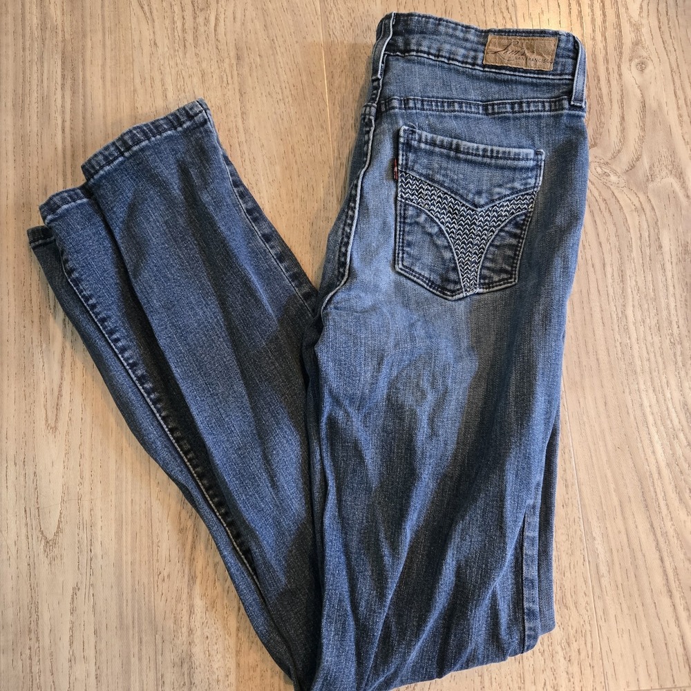 LEVI'S San Francisco Womens Jeans Size 6/28 Demi Curve Classic Straight Leg